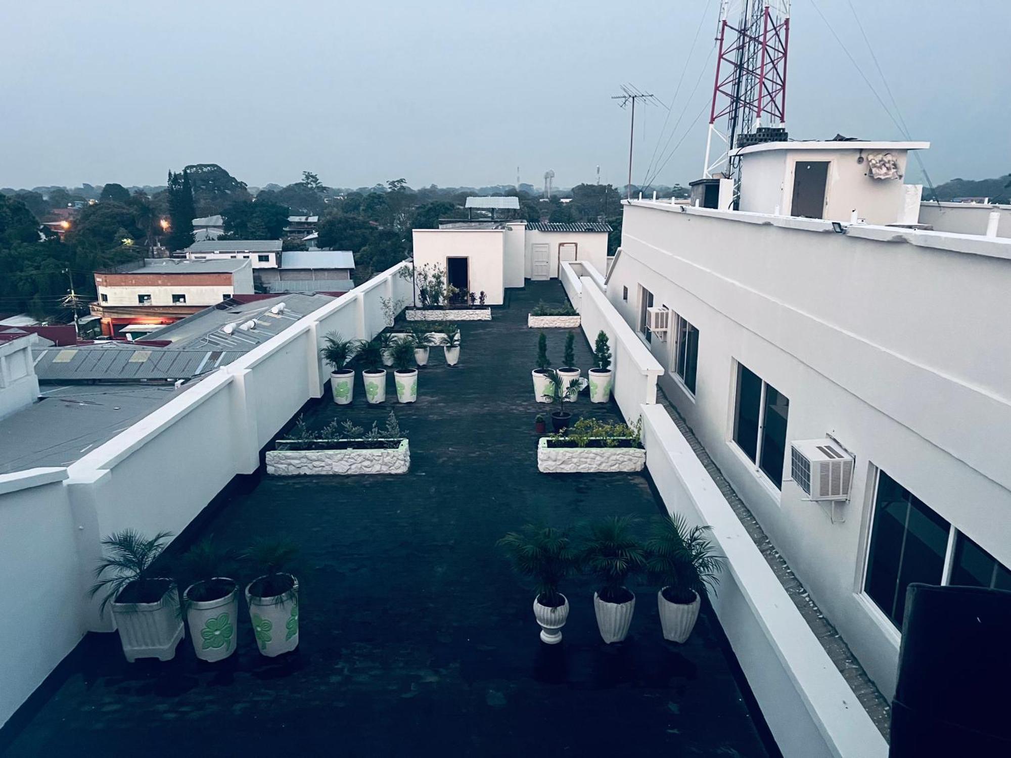 Los Guacamayos La Ceiba Dış mekan fotoğraf